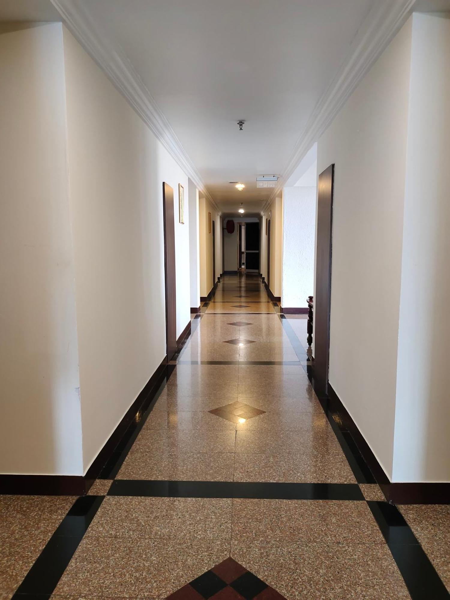 Presidency Kochi City Centre Extérieur photo