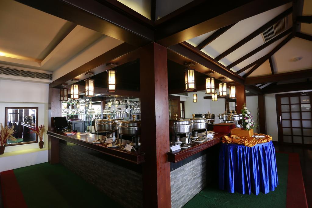 Presidency Kochi City Centre Extérieur photo