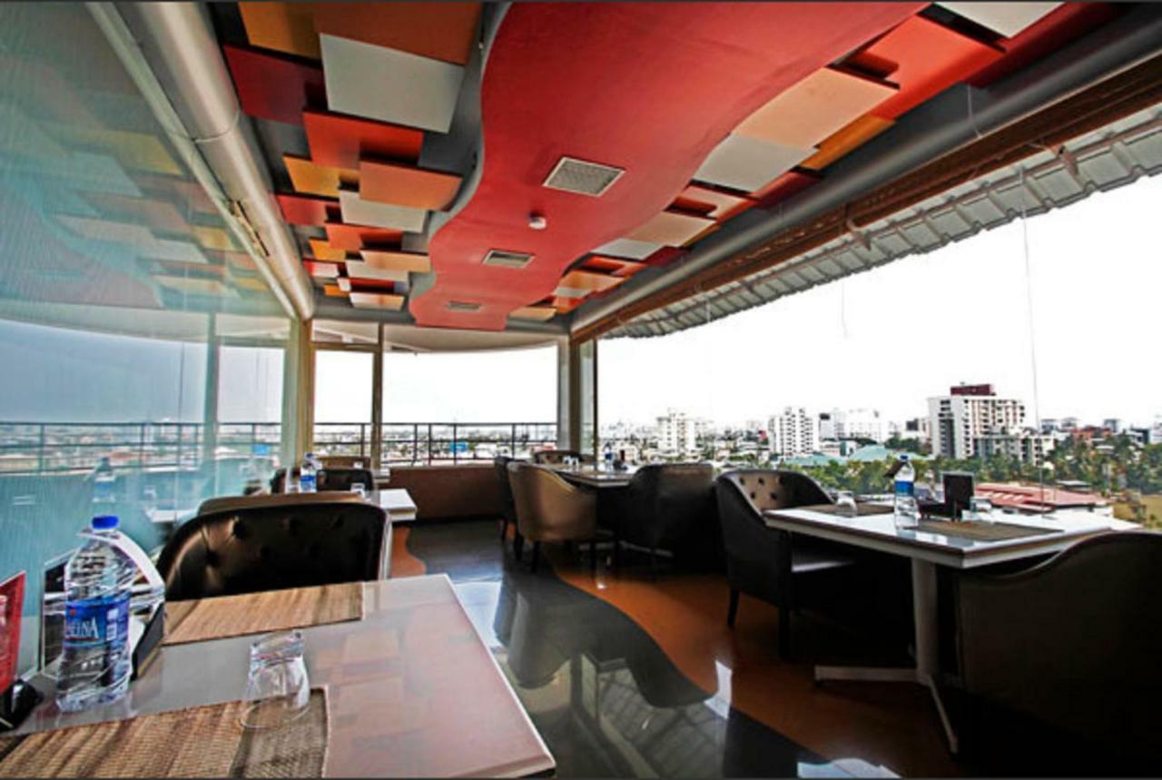 Presidency Kochi City Centre Extérieur photo