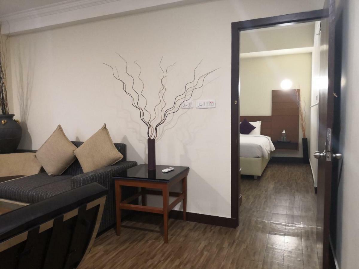 Presidency Kochi City Centre Extérieur photo