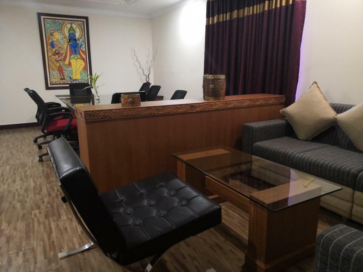Presidency Kochi City Centre Extérieur photo